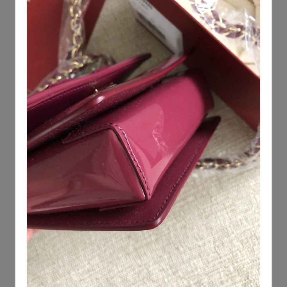 NWT Salvatore Ferragamo Crossbody Bag. New. $895 - Picture 2 of 3